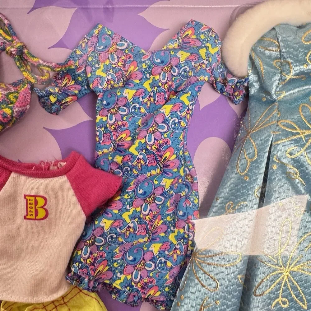 Vintage 2000 Mattel Barbie Fashion Avenue 6 Complete Fashions #68073‎ NIB  NOS
